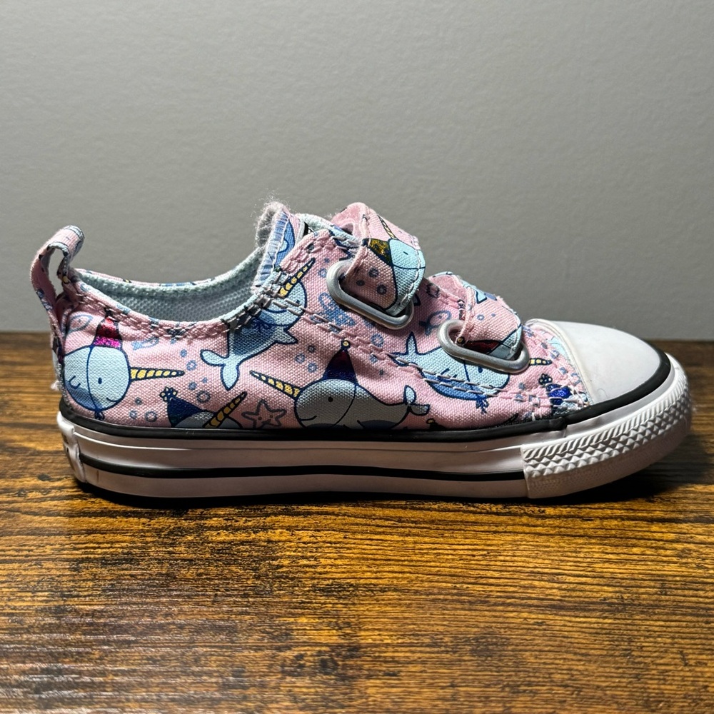 Toddler Girl Narwhal Converse Sneakers Size 7 - Picture 4 of 7